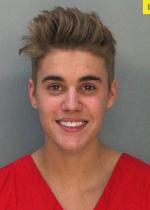 Arrested for drunk driving, resisting arrest, and driving without a license.